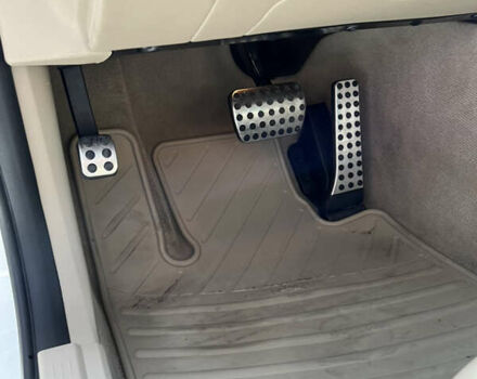 Белый Мерседес ЦЛС-Класс, объемом двигателя 3.5 л и пробегом 113 тыс. км за 24500 $, фото 27 на Automoto.ua