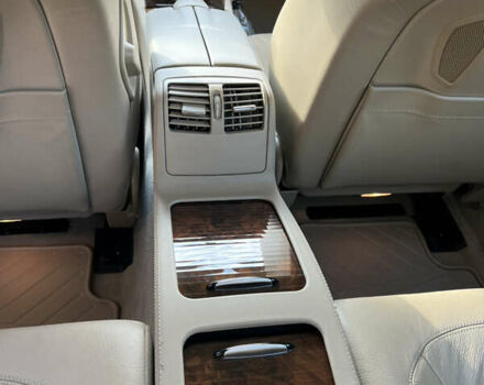 Белый Мерседес ЦЛС-Класс, объемом двигателя 3.5 л и пробегом 113 тыс. км за 24500 $, фото 24 на Automoto.ua