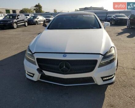 Белый Мерседес ЦЛС-Класс, объемом двигателя 4.67 л и пробегом 126 тыс. км за 9700 $, фото 4 на Automoto.ua
