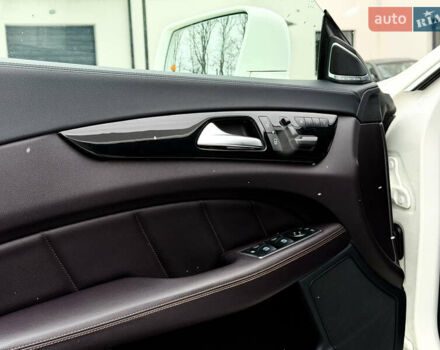 Белый Мерседес ЦЛС-Класс, объемом двигателя 4.7 л и пробегом 140 тыс. км за 16800 $, фото 32 на Automoto.ua