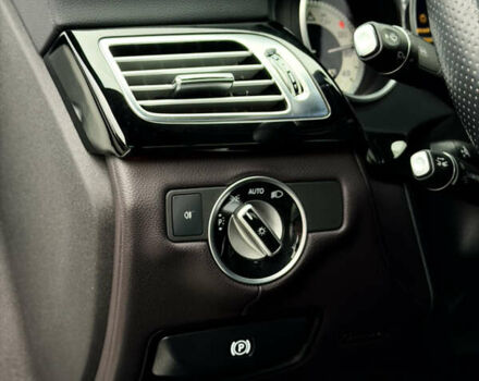 Белый Мерседес ЦЛС-Класс, объемом двигателя 4.7 л и пробегом 140 тыс. км за 16800 $, фото 34 на Automoto.ua