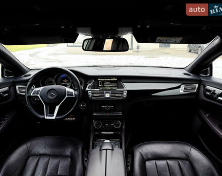 Белый Мерседес ЦЛС-Класс, объемом двигателя 4.7 л и пробегом 140 тыс. км за 16800 $, фото 48 на Automoto.ua