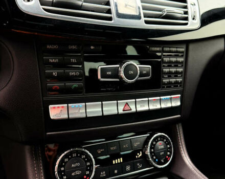 Белый Мерседес ЦЛС-Класс, объемом двигателя 4.7 л и пробегом 140 тыс. км за 16800 $, фото 40 на Automoto.ua