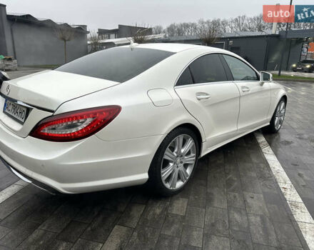 Білий Мерседес ЦЛС-Клас, об'ємом двигуна 4.66 л та пробігом 134 тис. км за 15000 $, фото 5 на Automoto.ua