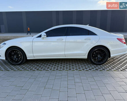 Белый Мерседес ЦЛС-Класс, объемом двигателя 4.7 л и пробегом 118 тыс. км за 19500 $, фото 7 на Automoto.ua