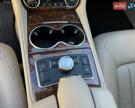 Белый Мерседес ЦЛС-Класс, объемом двигателя 4.7 л и пробегом 118 тыс. км за 19500 $, фото 43 на Automoto.ua