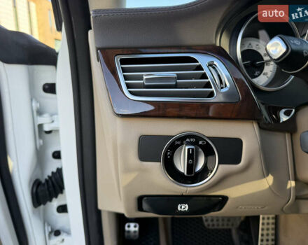 Белый Мерседес ЦЛС-Класс, объемом двигателя 4.7 л и пробегом 118 тыс. км за 19500 $, фото 36 на Automoto.ua