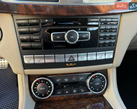 Белый Мерседес ЦЛС-Класс, объемом двигателя 4.7 л и пробегом 118 тыс. км за 19500 $, фото 42 на Automoto.ua