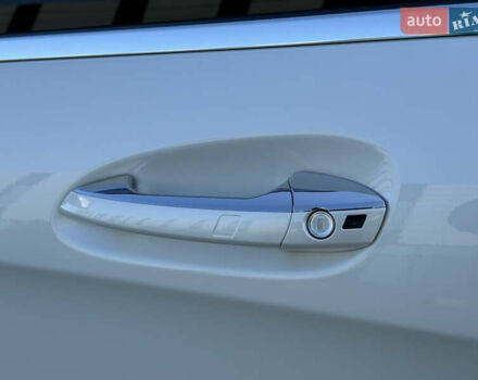 Белый Мерседес ЦЛС-Класс, объемом двигателя 4.7 л и пробегом 118 тыс. км за 19500 $, фото 25 на Automoto.ua