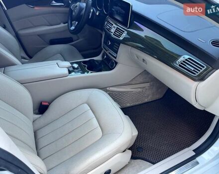 Белый Мерседес ЦЛС-Класс, объемом двигателя 3 л и пробегом 295 тыс. км за 17999 $, фото 14 на Automoto.ua