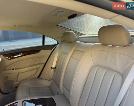 Белый Мерседес ЦЛС-Класс, объемом двигателя 4.7 л и пробегом 118 тыс. км за 19500 $, фото 68 на Automoto.ua