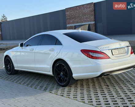 Белый Мерседес ЦЛС-Класс, объемом двигателя 4.7 л и пробегом 118 тыс. км за 19500 $, фото 8 на Automoto.ua