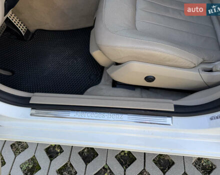 Белый Мерседес ЦЛС-Класс, объемом двигателя 4.7 л и пробегом 118 тыс. км за 19500 $, фото 32 на Automoto.ua