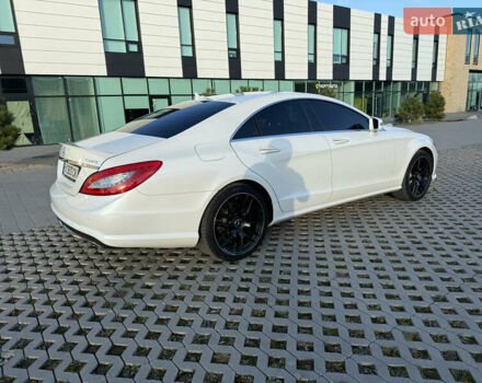 Белый Мерседес ЦЛС-Класс, объемом двигателя 4.7 л и пробегом 118 тыс. км за 19500 $, фото 12 на Automoto.ua