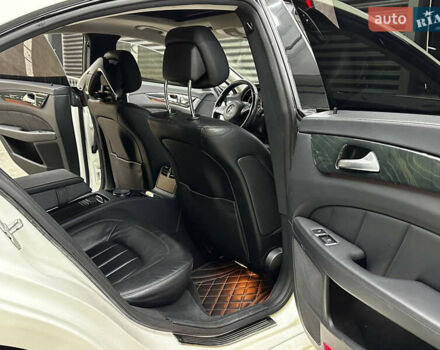 Белый Мерседес ЦЛС-Класс, объемом двигателя 2.2 л и пробегом 130 тыс. км за 27700 $, фото 17 на Automoto.ua