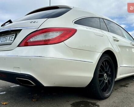 Мерседес ЦЛС-Класс 2014 в Киеве на Automoto.ua Белый Мерседес ЦЛС-Класс, объемом двигателя 2.14 л и пробегом 162 тыс. км за 18500 $, фото 8 на Automoto.ua