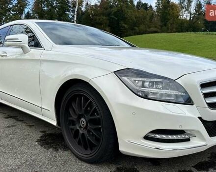Мерседес ЦЛС-Класс 2014 в Киеве на Automoto.ua Белый Мерседес ЦЛС-Класс, объемом двигателя 2.14 л и пробегом 162 тыс. км за 18500 $, фото 3 на Automoto.ua