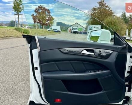 Мерседес ЦЛС-Класс 2014 в Киеве на Automoto.ua Белый Мерседес ЦЛС-Класс, объемом двигателя 2.14 л и пробегом 162 тыс. км за 18500 $, фото 19 на Automoto.ua