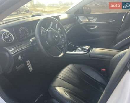 Мерседес ЦЛС-Класс 2018 в Киеве на Automoto.ua Белый Мерседес ЦЛС-Класс, объемом двигателя 3 л и пробегом 84 тыс. км за 43000 $, фото 5 на Automoto.ua