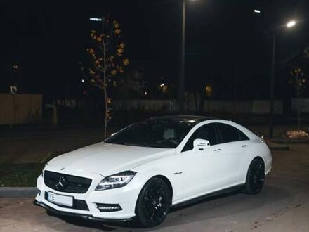 Белый Мерседес ЦЛС-Класс, объемом двигателя 4.66 л и пробегом 70 тыс. км за 23900 $, фото 1 на Automoto.ua