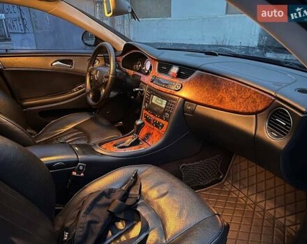 Черный Мерседес ЦЛС-Класс, объемом двигателя 3.5 л и пробегом 432 тыс. км за 8900 $, фото 13 на Automoto.ua