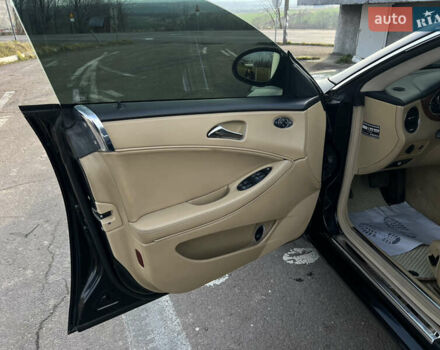 Черный Мерседес ЦЛС-Класс, объемом двигателя 3 л и пробегом 260 тыс. км за 10750 $, фото 35 на Automoto.ua