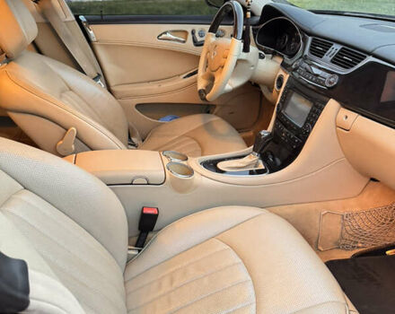 Черный Мерседес ЦЛС-Класс, объемом двигателя 5.46 л и пробегом 287 тыс. км за 11500 $, фото 11 на Automoto.ua