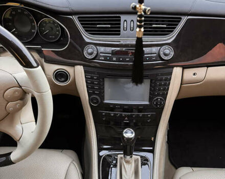 Черный Мерседес ЦЛС-Класс, объемом двигателя 5.46 л и пробегом 287 тыс. км за 11500 $, фото 13 на Automoto.ua