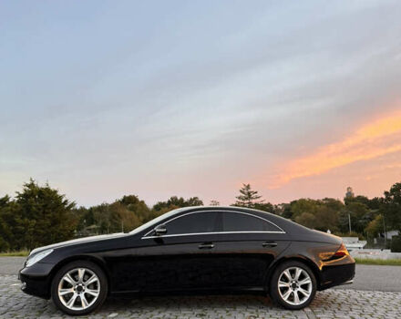 Черный Мерседес ЦЛС-Класс, объемом двигателя 5.46 л и пробегом 287 тыс. км за 11500 $, фото 2 на Automoto.ua