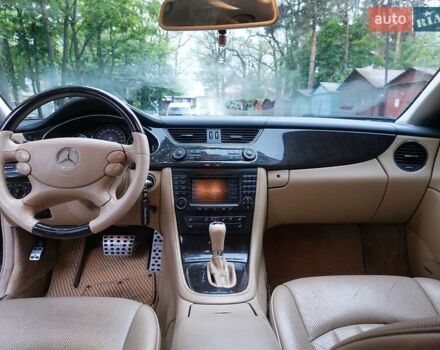 Черный Мерседес ЦЛС-Класс, объемом двигателя 3.5 л и пробегом 292 тыс. км за 10500 $, фото 16 на Automoto.ua