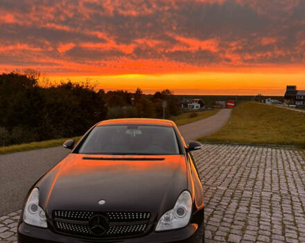 Черный Мерседес ЦЛС-Класс, объемом двигателя 5.46 л и пробегом 287 тыс. км за 11500 $, фото 16 на Automoto.ua