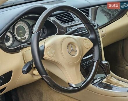Черный Мерседес ЦЛС-Класс, объемом двигателя 3.5 л и пробегом 185 тыс. км за 11500 $, фото 13 на Automoto.ua