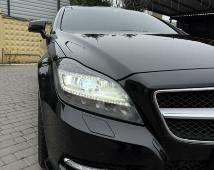 Черный Мерседес ЦЛС-Класс, объемом двигателя 2.1 л и пробегом 185 тыс. км за 22500 $, фото 6 на Automoto.ua