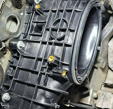 Черный Мерседес ЦЛС-Класс, объемом двигателя 2.1 л и пробегом 185 тыс. км за 22500 $, фото 45 на Automoto.ua