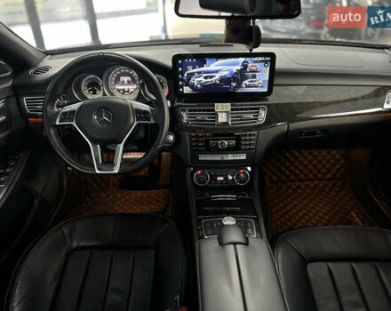 Черный Мерседес ЦЛС-Класс, объемом двигателя 3.5 л и пробегом 213 тыс. км за 21999 $, фото 6 на Automoto.ua