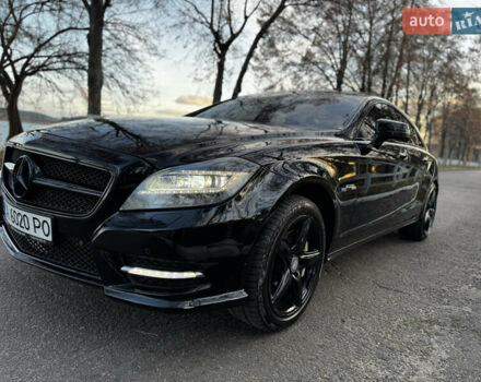 Черный Мерседес ЦЛС-Класс, объемом двигателя 4.66 л и пробегом 195 тыс. км за 17000 $, фото 12 на Automoto.ua