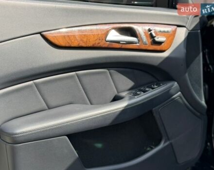 Черный Мерседес ЦЛС-Класс, объемом двигателя 4.66 л и пробегом 198 тыс. км за 16800 $, фото 20 на Automoto.ua