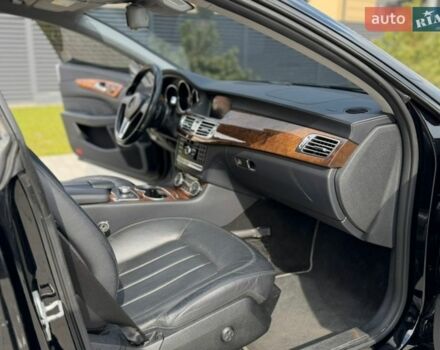 Черный Мерседес ЦЛС-Класс, объемом двигателя 4.66 л и пробегом 198 тыс. км за 16800 $, фото 27 на Automoto.ua