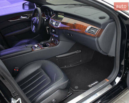 Черный Мерседес ЦЛС-Класс, объемом двигателя 4.7 л и пробегом 208 тыс. км за 21500 $, фото 8 на Automoto.ua