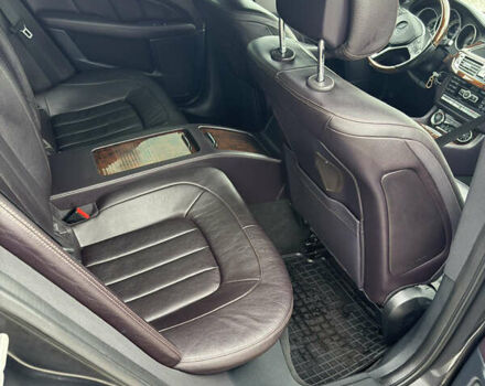 Черный Мерседес ЦЛС-Класс, объемом двигателя 3.5 л и пробегом 193 тыс. км за 21000 $, фото 6 на Automoto.ua