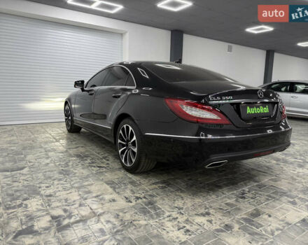 Черный Мерседес ЦЛС-Класс, объемом двигателя 2.14 л и пробегом 154 тыс. км за 28900 $, фото 6 на Automoto.ua