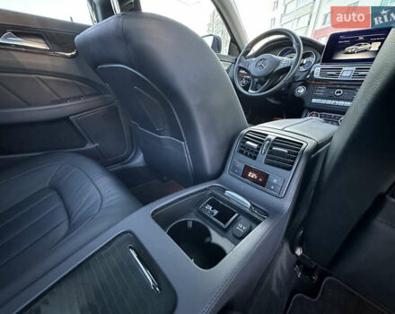 Черный Мерседес ЦЛС-Класс, объемом двигателя 3 л и пробегом 187 тыс. км за 27500 $, фото 41 на Automoto.ua