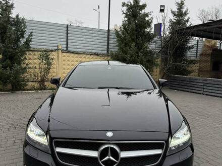 Черный Мерседес ЦЛС-Класс, объемом двигателя 2.1 л и пробегом 185 тыс. км за 22500 $, фото 1 на Automoto.ua