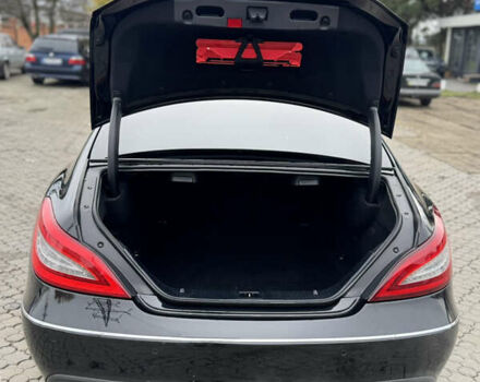 Черный Мерседес ЦЛС-Класс, объемом двигателя 3.5 л и пробегом 193 тыс. км за 21000 $, фото 1 на Automoto.ua