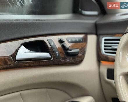 Коричневый Мерседес ЦЛС-Класс, объемом двигателя 4.7 л и пробегом 149 тыс. км за 21500 $, фото 25 на Automoto.ua