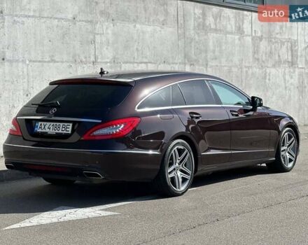 Мерседес ЦЛС-Клас 2014 у Києві на Automoto.ua Коричневий Мерседес ЦЛС-Клас, об'ємом двигуна 2.14 л та пробігом 250 тис. км за 17900 $, фото 7 на Automoto.ua