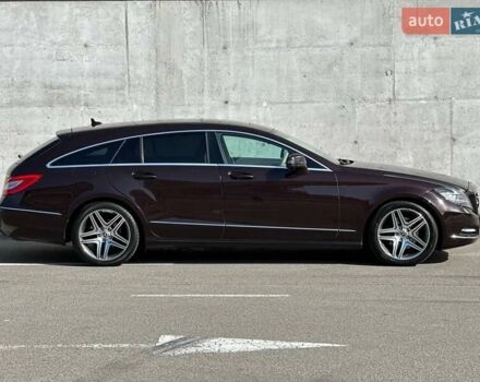 Мерседес ЦЛС-Клас 2014 у Києві на Automoto.ua Коричневий Мерседес ЦЛС-Клас, об'ємом двигуна 2.14 л та пробігом 250 тис. км за 17900 $, фото 5 на Automoto.ua