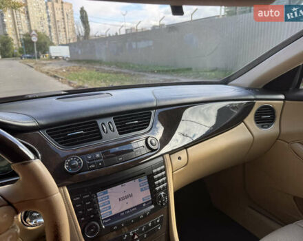 Червоний Мерседес ЦЛС-Клас, об'ємом двигуна 3.5 л та пробігом 160 тис. км за 8400 $, фото 21 на Automoto.ua