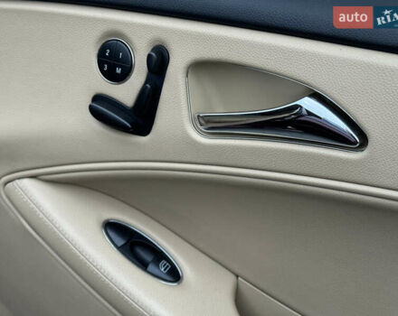 Красный Мерседес ЦЛС-Класс, объемом двигателя 5 л и пробегом 152 тыс. км за 8999 $, фото 51 на Automoto.ua