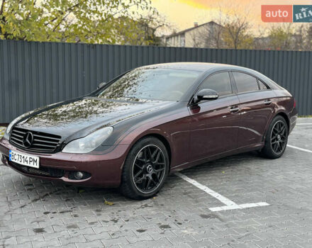 Красный Мерседес ЦЛС-Класс, объемом двигателя 5 л и пробегом 152 тыс. км за 8999 $, фото 10 на Automoto.ua